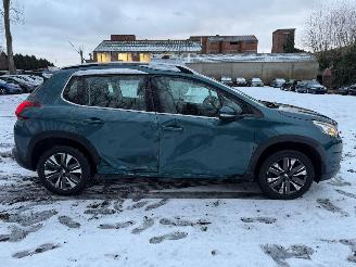 skadebil auto Peugeot 2008 ALLURE 2016/8