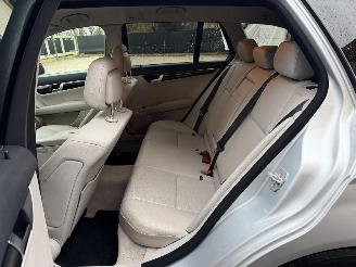 Mercedes C-klasse C180 picture 18