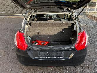 Suzuki Swift AVANTAGE picture 14