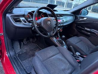Alfa Romeo Giulietta 1.6 JTD picture 24