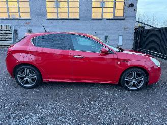 krockskadad bil auto Alfa Romeo Giulietta 1.6 JTD 2011/1