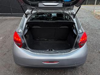Peugeot 208 1.2 I picture 14