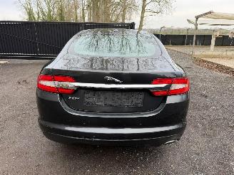 Jaguar XF 2.2 D picture 17