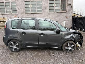 Damaged car Citroën C3 picasso PICASSO VITAMINE 2016/10