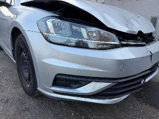 Volkswagen Golf TRENDLINE picture 3