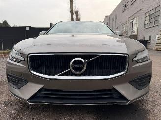 Volvo V-60 MOMENTUM picture 4