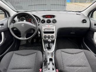 Peugeot 308 1.4 I picture 25