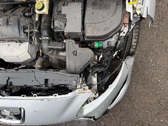 Peugeot 308 1.4 I picture 8