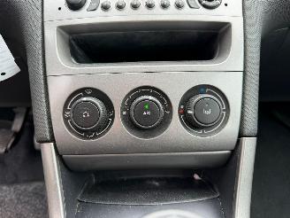Peugeot 308 1.4 I picture 29