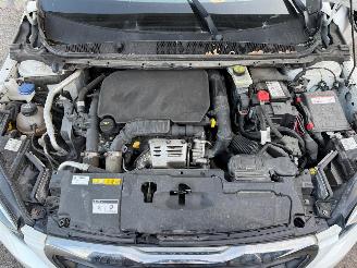Peugeot 308 1.2 I picture 7