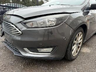 Ford Focus TITANIUM picture 10