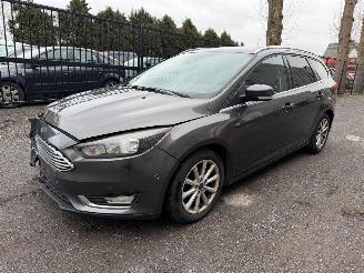 Ford Focus TITANIUM picture 11