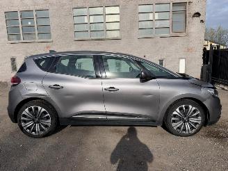 Coche accidentado Renault Scenic IV INTENS 2017/6