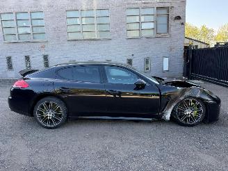 uszkodzony samochody osobowe Porsche Panamera S E-HYBRID 2016/2