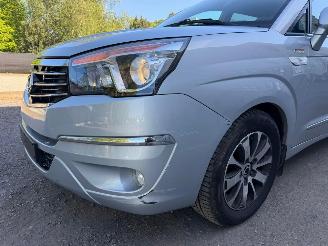 Ssang yong Rodius  picture 11