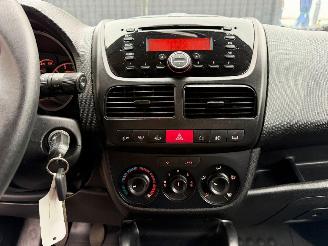 Opel Combo 1.6 picture 29
