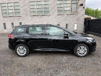 skadebil auto Renault Clio IV GRANDTOUR EX 2015/2