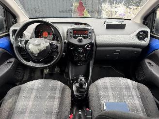 Peugeot 108 STYLE picture 24