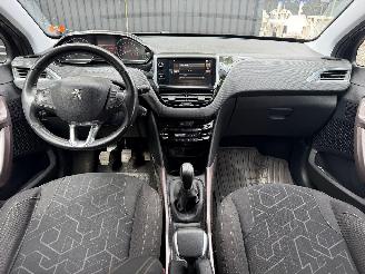 Peugeot 2008 ACCESS picture 24