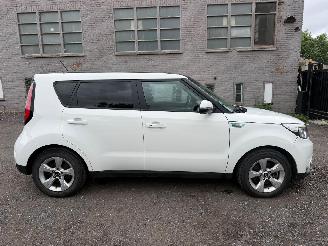 krockskadad bil auto Kia Soul  2019/2