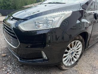 Ford B-Max TITANIUM picture 7