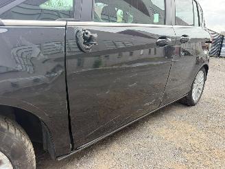 Ford B-Max TITANIUM picture 9