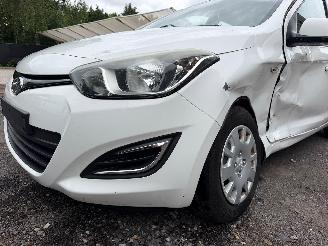 Hyundai I-20  picture 6
