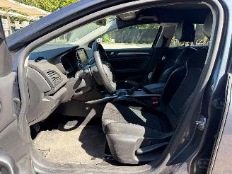 Renault Mégane IV INTENS picture 17