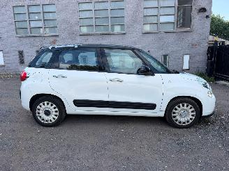 Schadeauto Fiat 500L EASY 2013/9