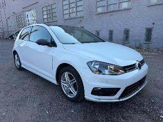 Volkswagen Golf HIGHLINE R-LINE picture 2