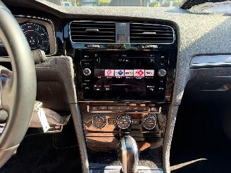 Volkswagen Golf GTI picture 32