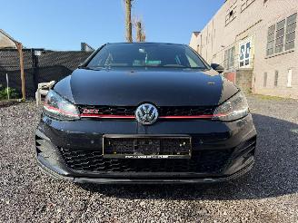 Volkswagen Golf GTI picture 10