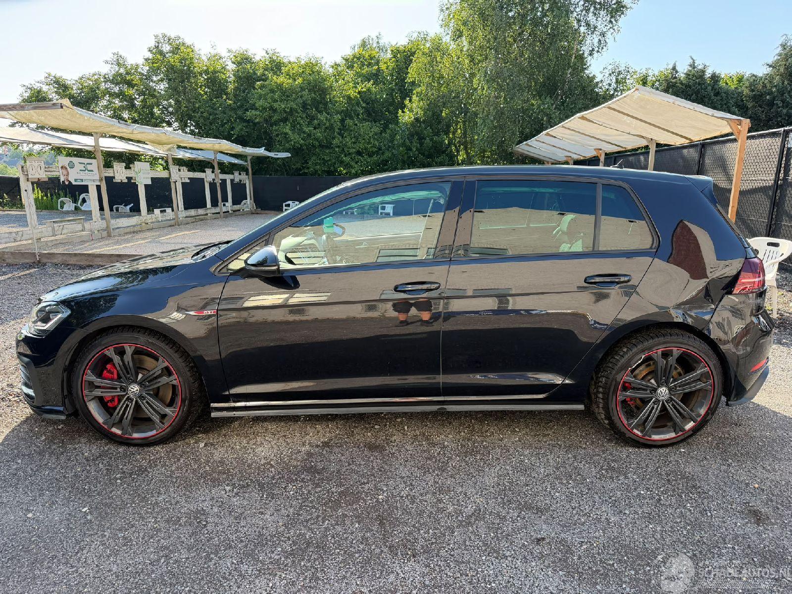 Volkswagen Golf GTI