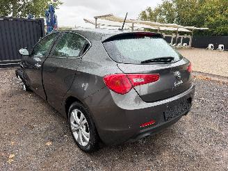 Alfa Romeo Giulietta  picture 16