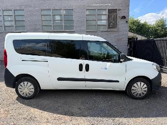 krockskadad bil bedrijf Fiat Doblo DOBLÃ’ 2017/6