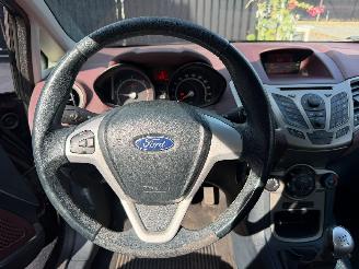 Ford Fiesta TREND picture 26