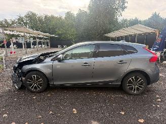 Volvo V-40 V 40 picture 12