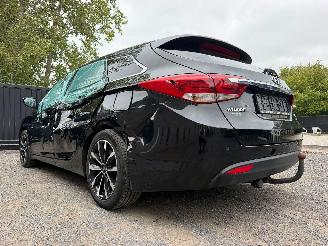Hyundai I-40 PREMIUM picture 13
