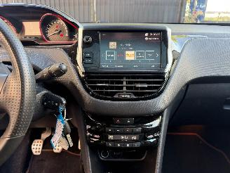 Peugeot 2008 GT LINE picture 29