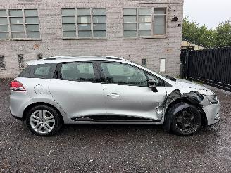 Unfallwagen Renault Clio IV GRANDTOUR 2020/6