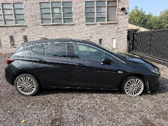 Vaurioauto  passenger cars Opel Astra INNOVATION 2016/2