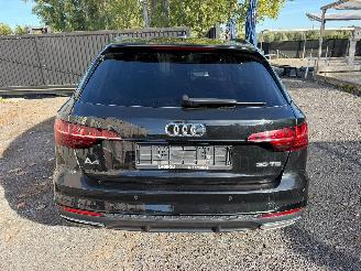 Audi A4 S LINE picture 18