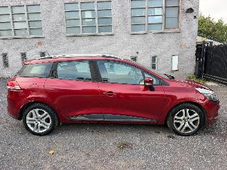 Renault Clio IV GRANDTOUR ZE picture 1
