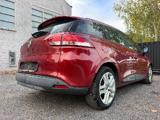 Renault Clio IV GRANDTOUR ZE picture 19