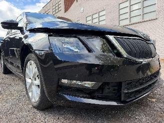 Skoda Octavia AMBITION picture 3