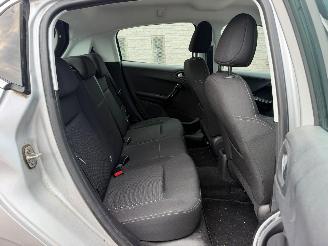 Peugeot 208 ALLURE picture 23