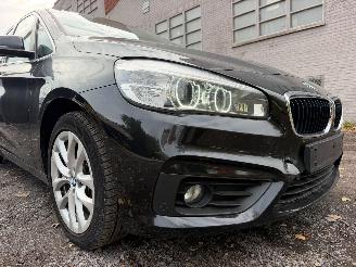 BMW 2-serie 216D picture 3