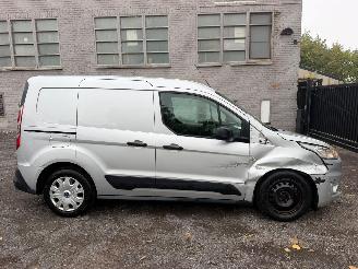 Vaurioauto  commercial vehicles Ford  CONNECT TREN 2019/1