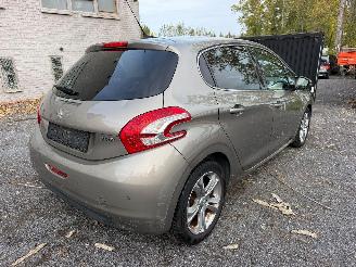 Peugeot 208 ALLURE picture 19