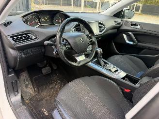 Peugeot 308 II SW FÃ‰LINE picture 23